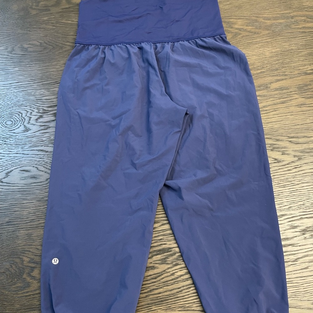 Lululemon Maternity super high rise wide leg 10